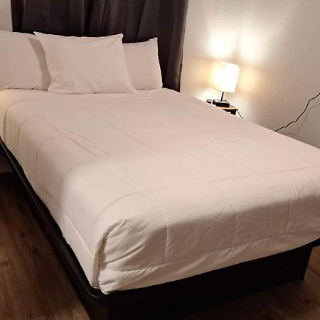 82A Grand Canyon South Rim Studio Sleeps 2- Yukon Вал Екстериор снимка